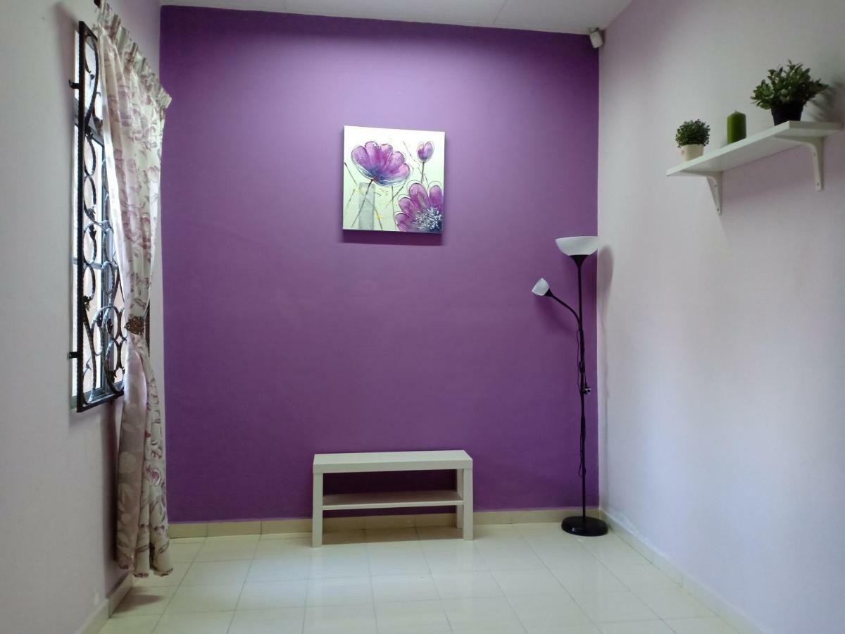 Muslim Dinaim Homestay Tanjong Malim Exterior photo