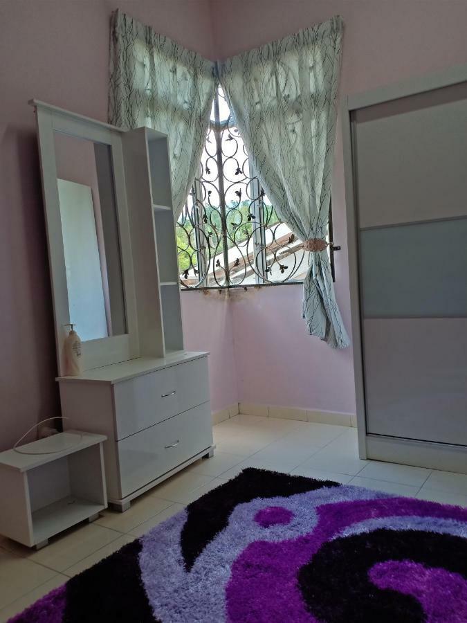 Muslim Dinaim Homestay Tanjong Malim Exterior photo